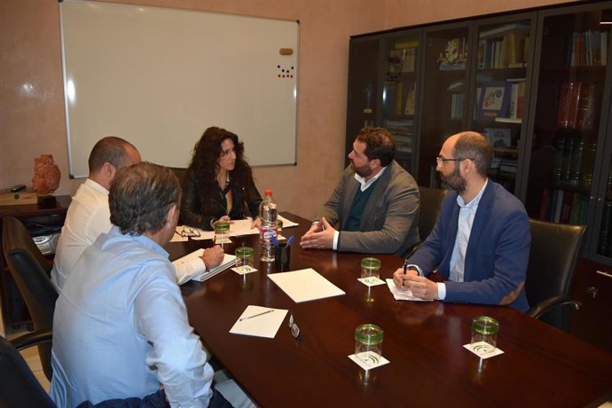 Reunión de Rocío Ruiz con el Círculo Empresarial de Cuidados a Personas de Andal