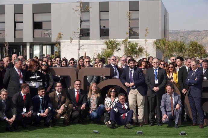 El jefe del Ejecutivo regional, Fernando López Miras, inaugura las nuevas instal