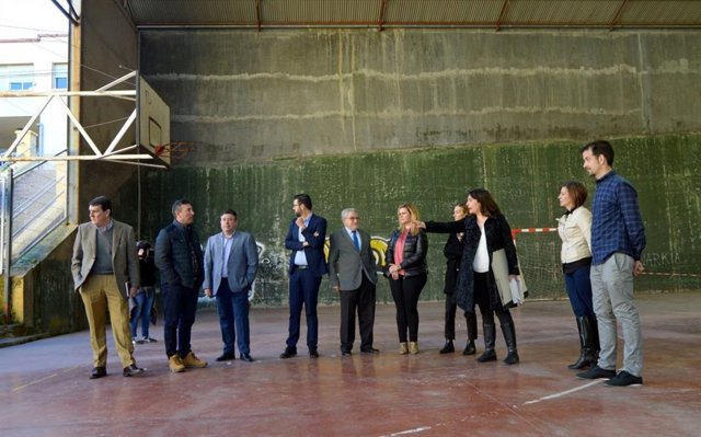 Felpeto afirma que profesor apartado del colegio de Mocejón está enfermo y esper