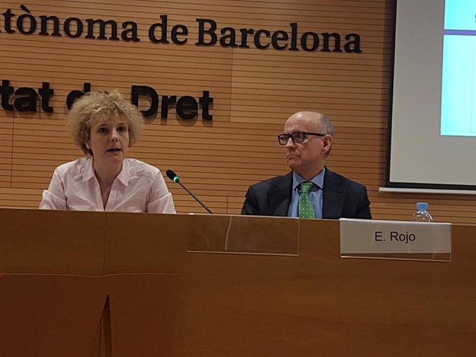 Un informe sitúa la brecha salarial mundial entre el 16 y 22%