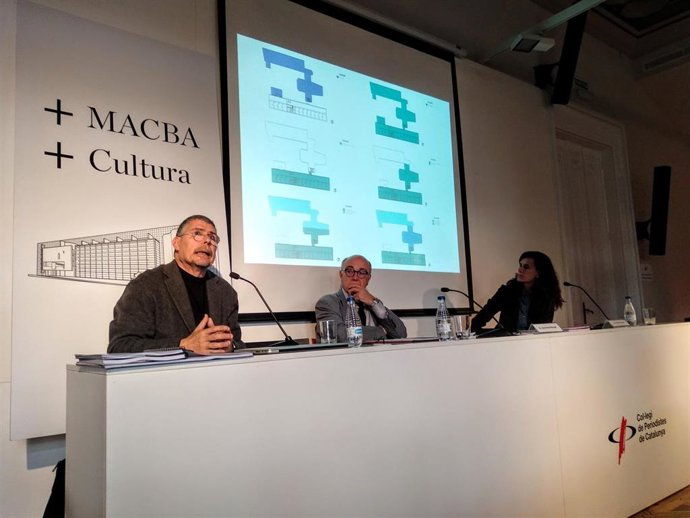 El arquitecto Jordi Ros, el portavoz de +Macba + Cultura Joan Antón Maragall y l