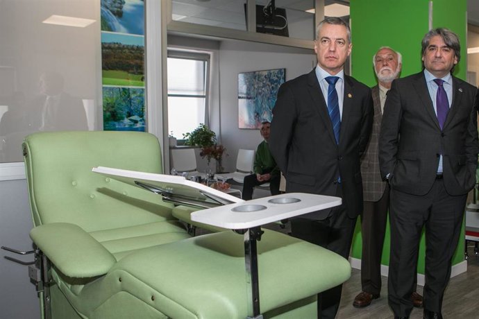 Urkullu llama a "racionalizar" la gestión del problema de Cataluña y a buscar un