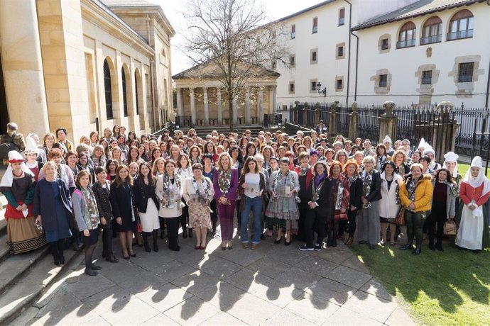 8M.- La III Asamblea De Mujeres Electas Vascas Anima A Secundar Las Movilizacion