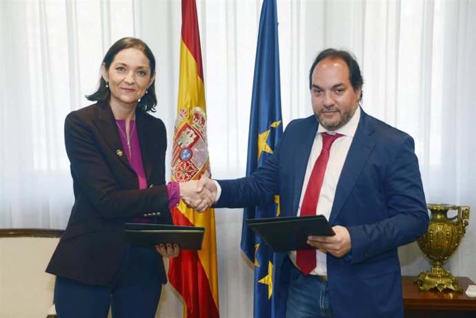 Industria y la Uneca firman un protocolo de colaboración