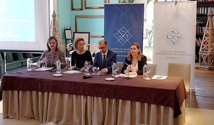 Nota Prensa Y Fotos Presentación Red Crea