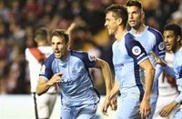 Un doblete de Stuani da aire al Girona y hunde al Rayo