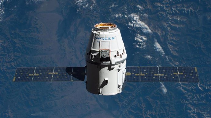 La 'Dragon Crew', primera cápsula de Elon Musk que llevará a turistas al espacio