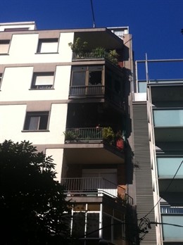 Edifici Incendiat en el Carrer Castillejos De Barcelona