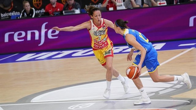 Laia Palau, en un partido con el Spar CityLift Girona