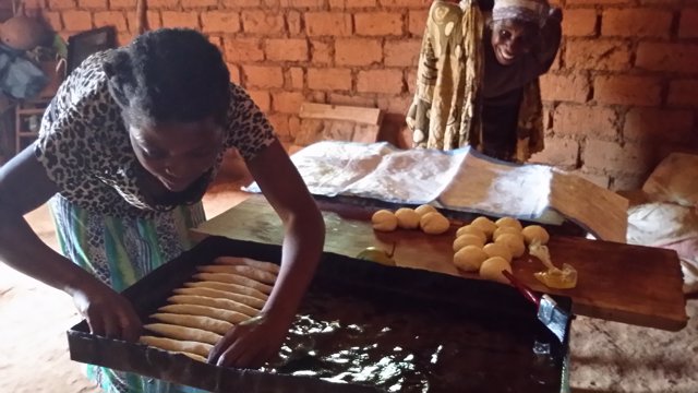 Mujeres cocinando en República Democrática del Congo