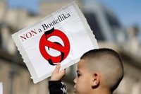 Los estudiantes argelinos salen de nuevo a la calle para protestar contra un quinto mandato de Buteflika