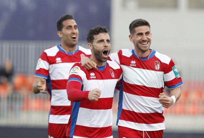 El Granada se pone segundo en Segunda