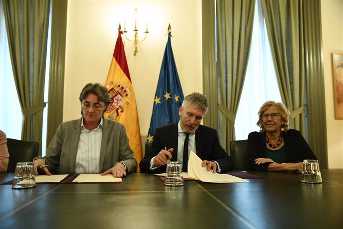 El ayuntamiento de Madrid firma con el Gobierno un convenio para mejorar la inse