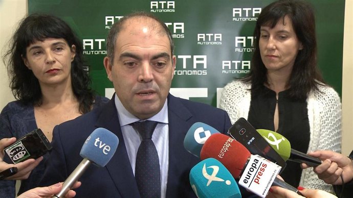 Paro.- ATA lamenta el "frenazo" a la creación de empleo porque "se han tomado me