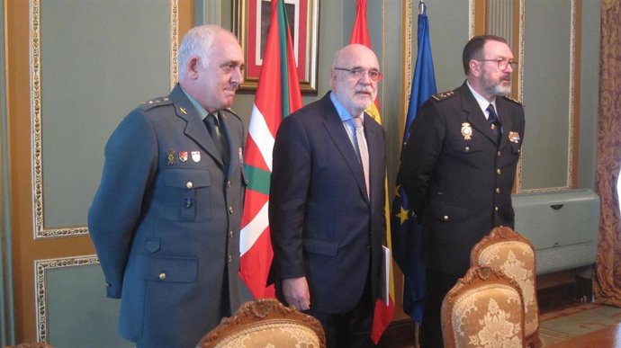 Loza dice que si Etxerat quiere mostrar empatía con las víctimas denuncie el hom