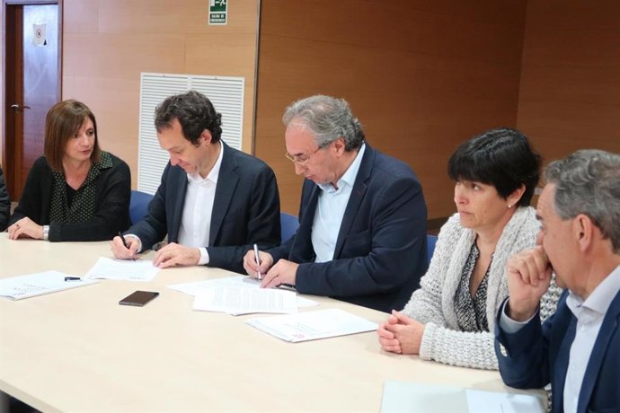 Educació i Ports signen el conveni del centre integrat de FP de Ciutadella