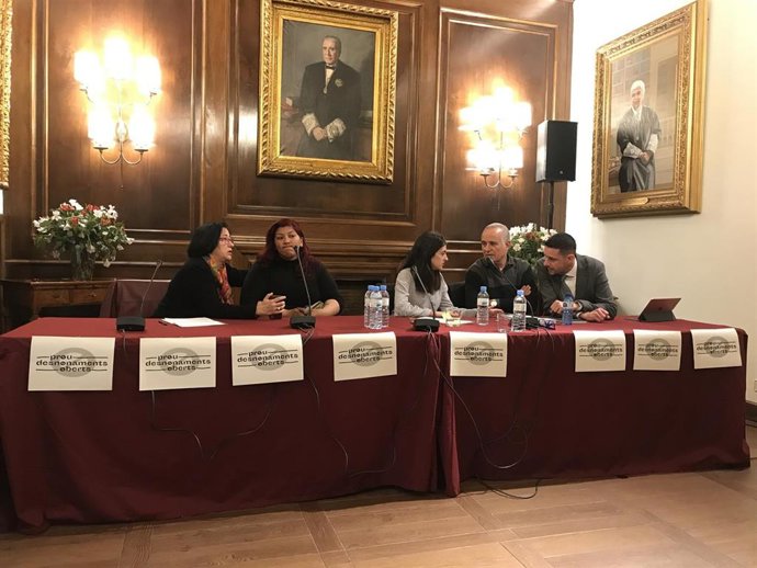 Presentación del recurso de amparo contra los desahucios sorpresa