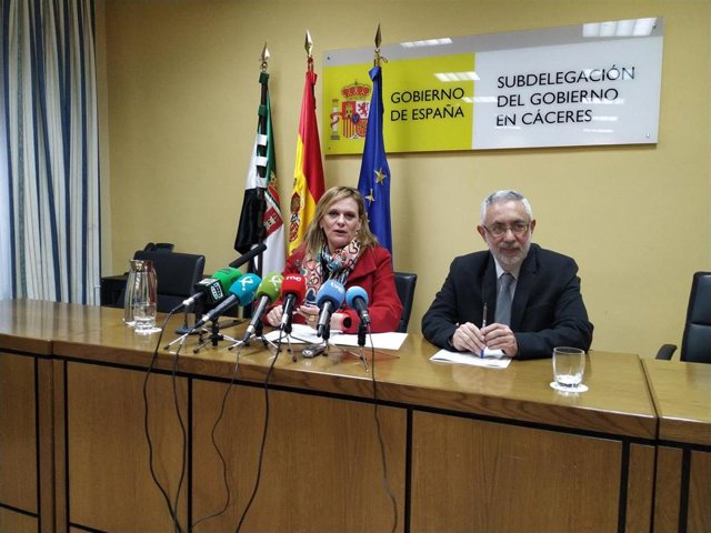 García Seco asegura que el Gobierno "ha hecho más por los extremeños en estos oc