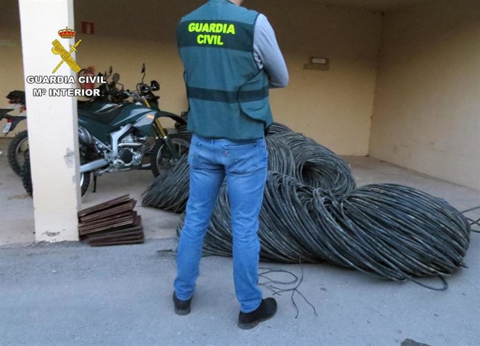Guardia Civil investiga a tres personas dedicadas a cometer hurtos en fincas de 