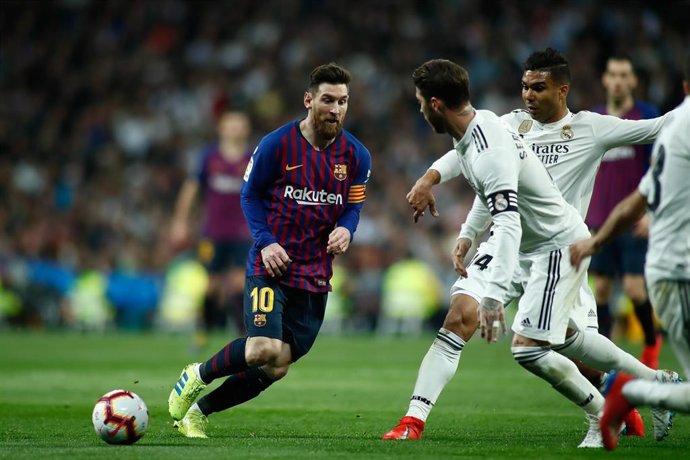 Soccer: La Liga - Real Madrid v FC Barcelona