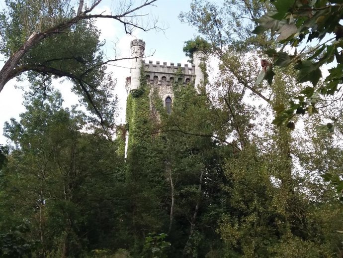 Castillo de Las Caldas, Asturias