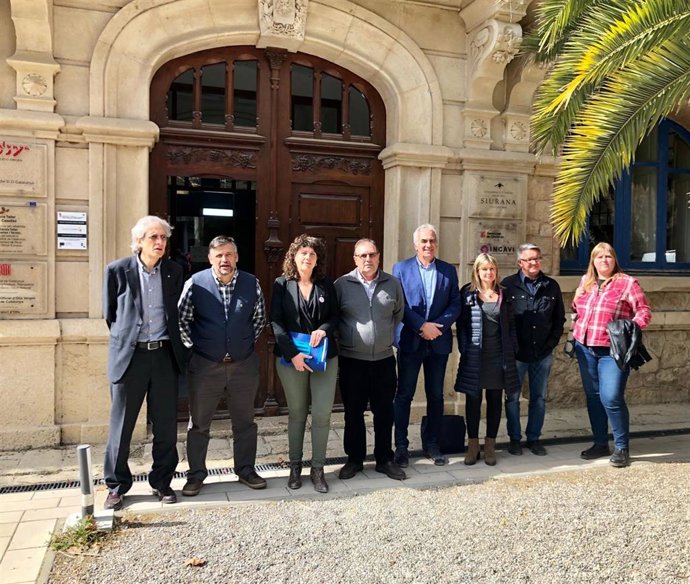 La Generalitat crea una oficina técnica para dinamizar el sector de la avellana