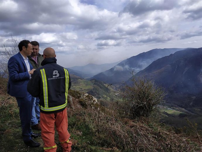 Los fuegos activos "no son de gran magnitud", afirma Guillermo Martínez