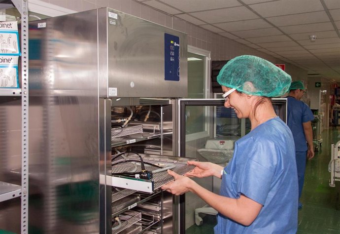 Virgen del Rocío renueva parte del equipamiento electromédico de consultas, quir