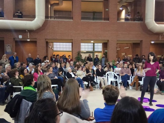 Irene Montero arropa a Isabel Serra en la presentación de su candidatura para op