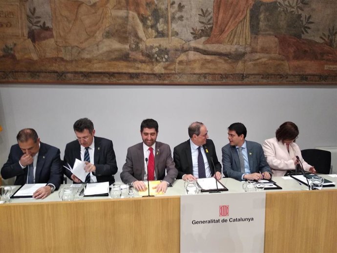 El Govern se compromete a desplegar 4.160 kilómetros de fibra óptica en tres año