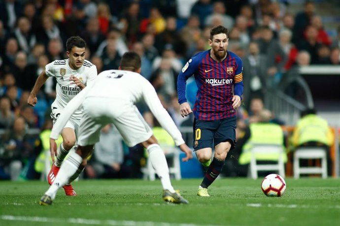 Soccer: La Liga - Real Madrid v FC Barcelona