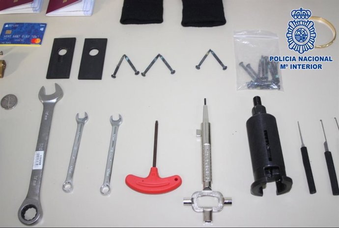 Cae una banda itinerante dedicada al robo de viviendas en Murcia y Alicante con 