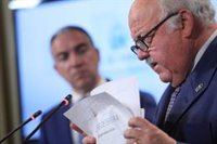 La Junta acusa al anterior gobierno de "ocultar" a 500.000 pacientes en listas de espera y anuncia plan por 25 millones