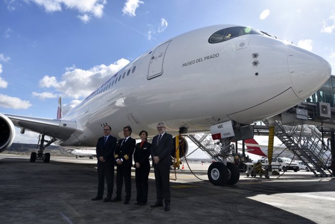 Iberia bautiza su último A350-900 con el nombre de 'Museo del Prado'