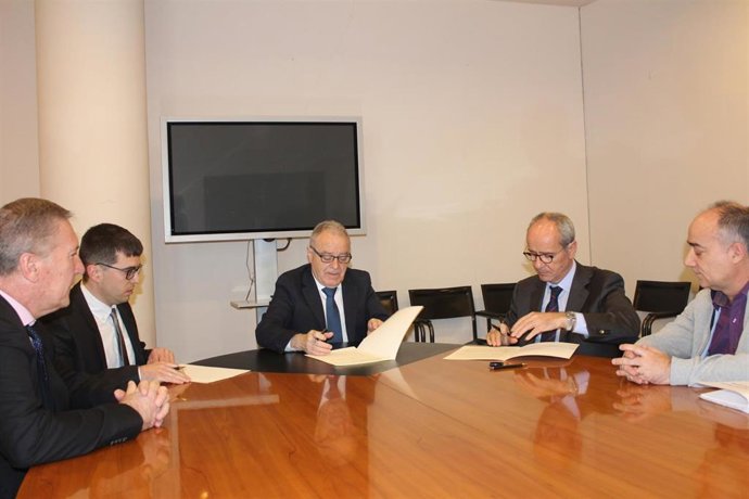 Nota De Prensa Y Archivos | La Empresa Salpura, El Ayuntamiento De Peralta De Ca