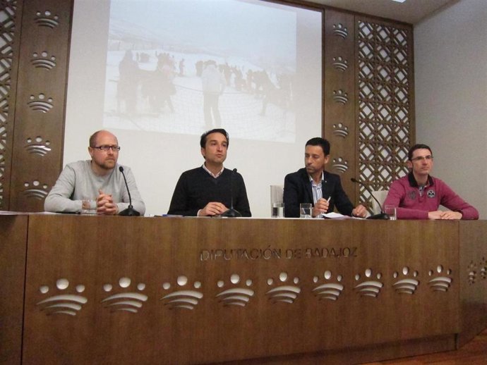 Unos 130 escolares de Centros Rurales Agrupados pacenses participarán en un prog