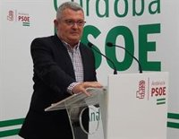 PSOE-A no descarta "tomar medidas" contra la Junta por "inflar" las listas de espera en salud