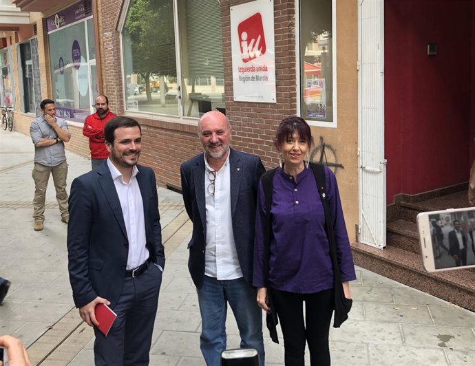 (AV) Alberto Garzón Considera Que Sin La Confluencia Con Podemos, "El País Tendr