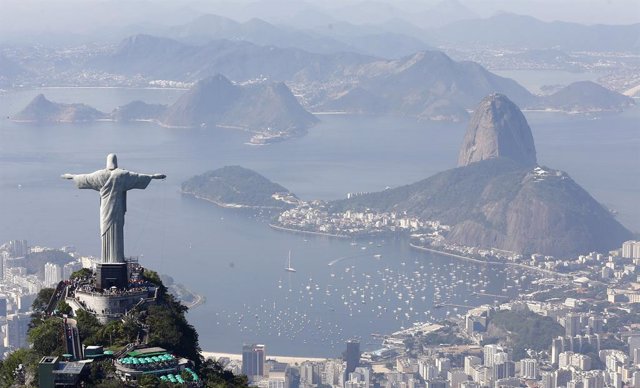 La estatua Cristo Redentor o Cristo de Corcovado de Brasil