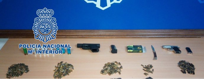 Córdoba.- Sucesos.- Detenidos dos varones tras intervenirles dos armas de fuego 