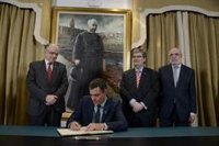 Sánchez muestra su "orgullo" por el euskera, "lengua con historia y futuro" que enriquece a la sociedad vasca y española