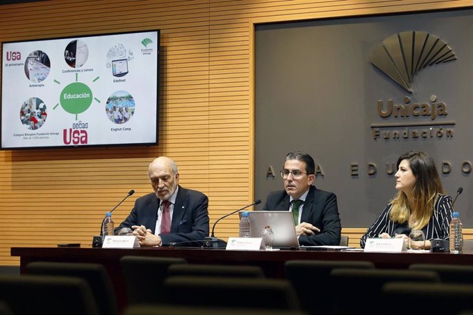 Málaga.- Unicaja.- La Fundación Unicaja convoca sus becas de estudios en Estados