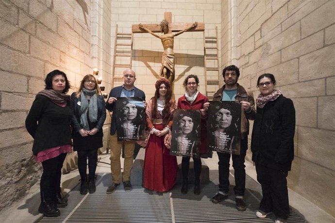 Alumnos de teatro se incorporan a la Pasión Medieval de Cervera (Lleida)