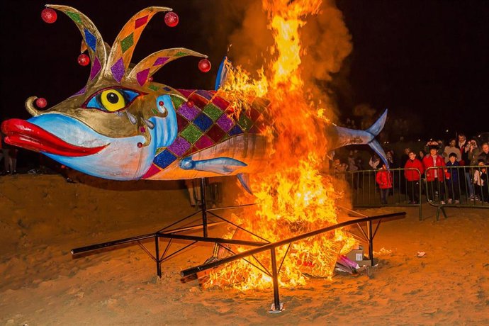 Laredo.- El tradicional 'Entierro de la Sardina' cerrará este sábado el Carnaval