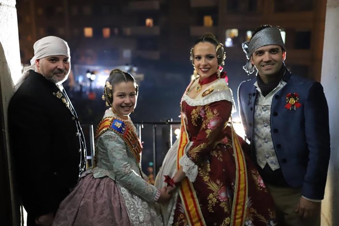 Paterna Enciende La Mecha De Sus Fallas Con Una Espectacular Y Emotiva Crida