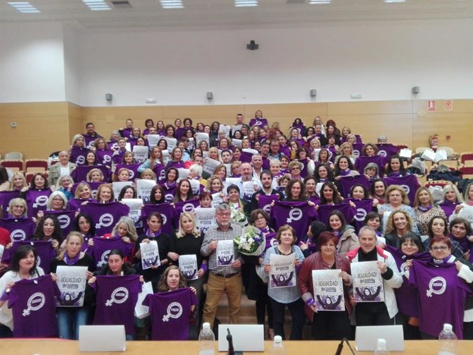 CCOO-A anuncia un plan de choque para favorecer el acceso de trabajadoras a pues