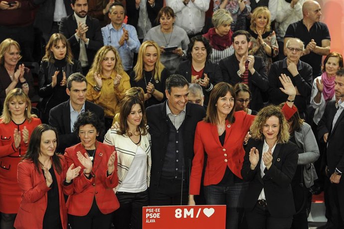 Sánchez seguirá aprobando medidas sociales por decreto ley frente al "filibuster