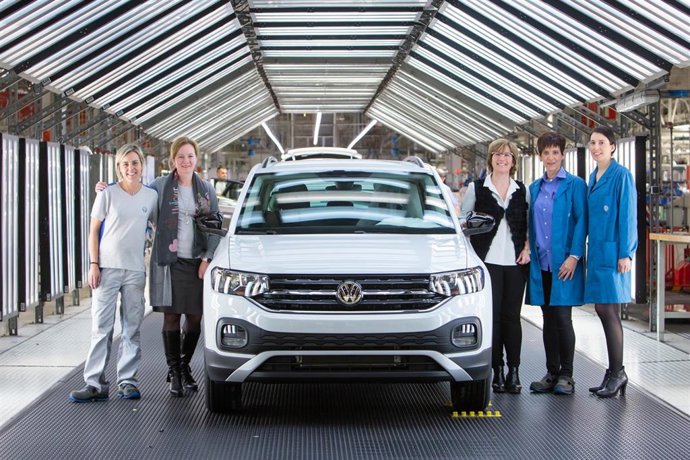 Volkswagen Navarra incrementa un 82% el número de trabajadoras en una década y d