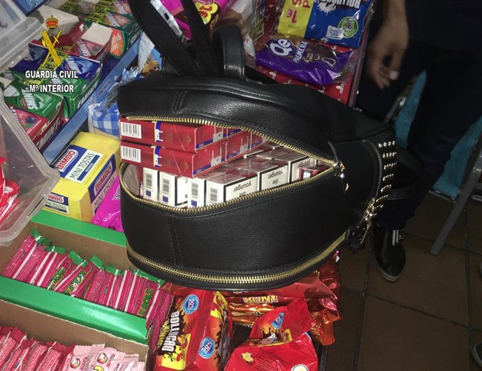 Sevilla.-Sucesos.-Un detenido y siete investigados de un clan familiar por contr