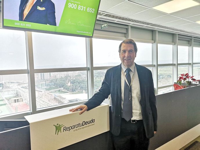 COMUNICADO: Repara tu deuda ficha a un ejecutivo financiero de Media Markt y  Co